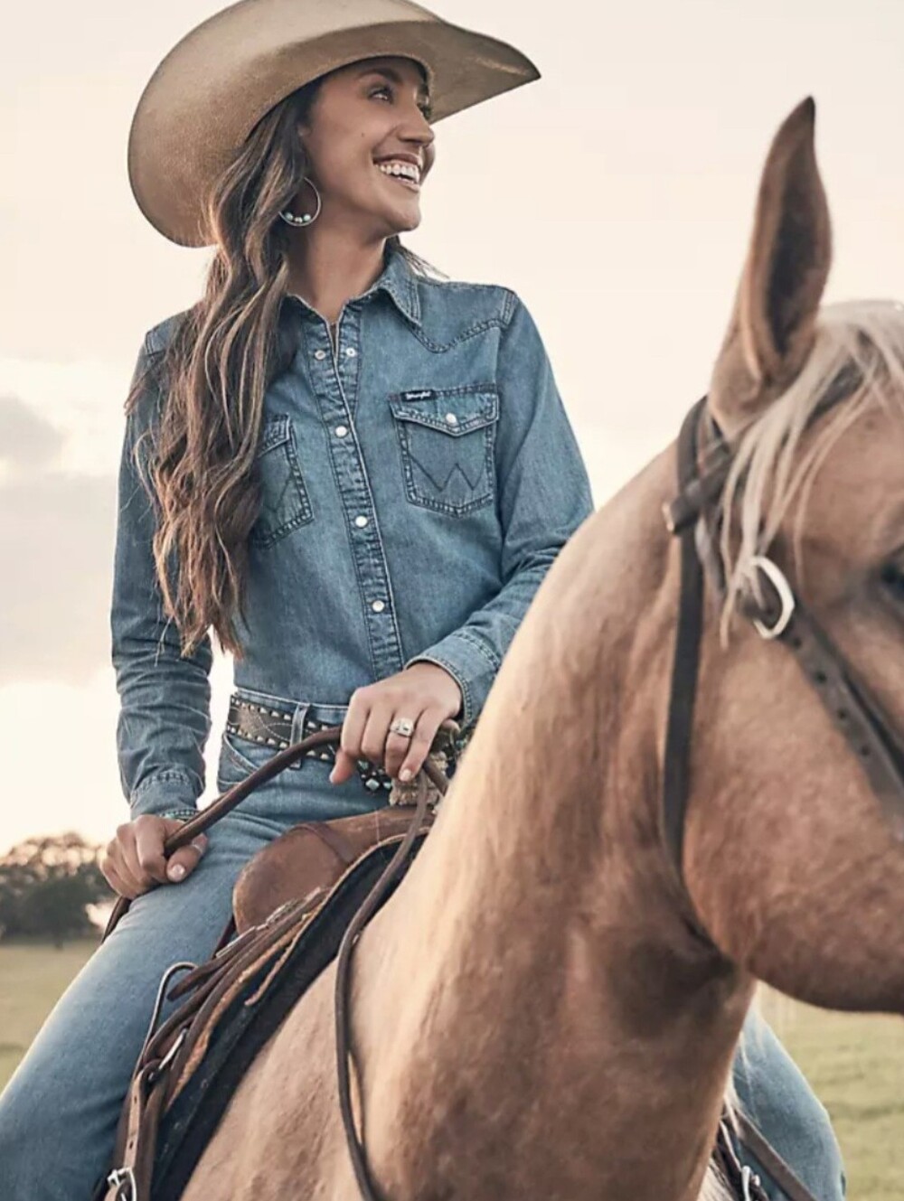 Ladies Wrangler Retro Pearl Snap Denim Western Shirt Rodeo Cowgirl Small